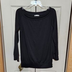 Halife Black Crew Neck Top